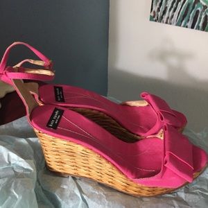 Kate Spade pink bow tie straw wedge sandals size 8